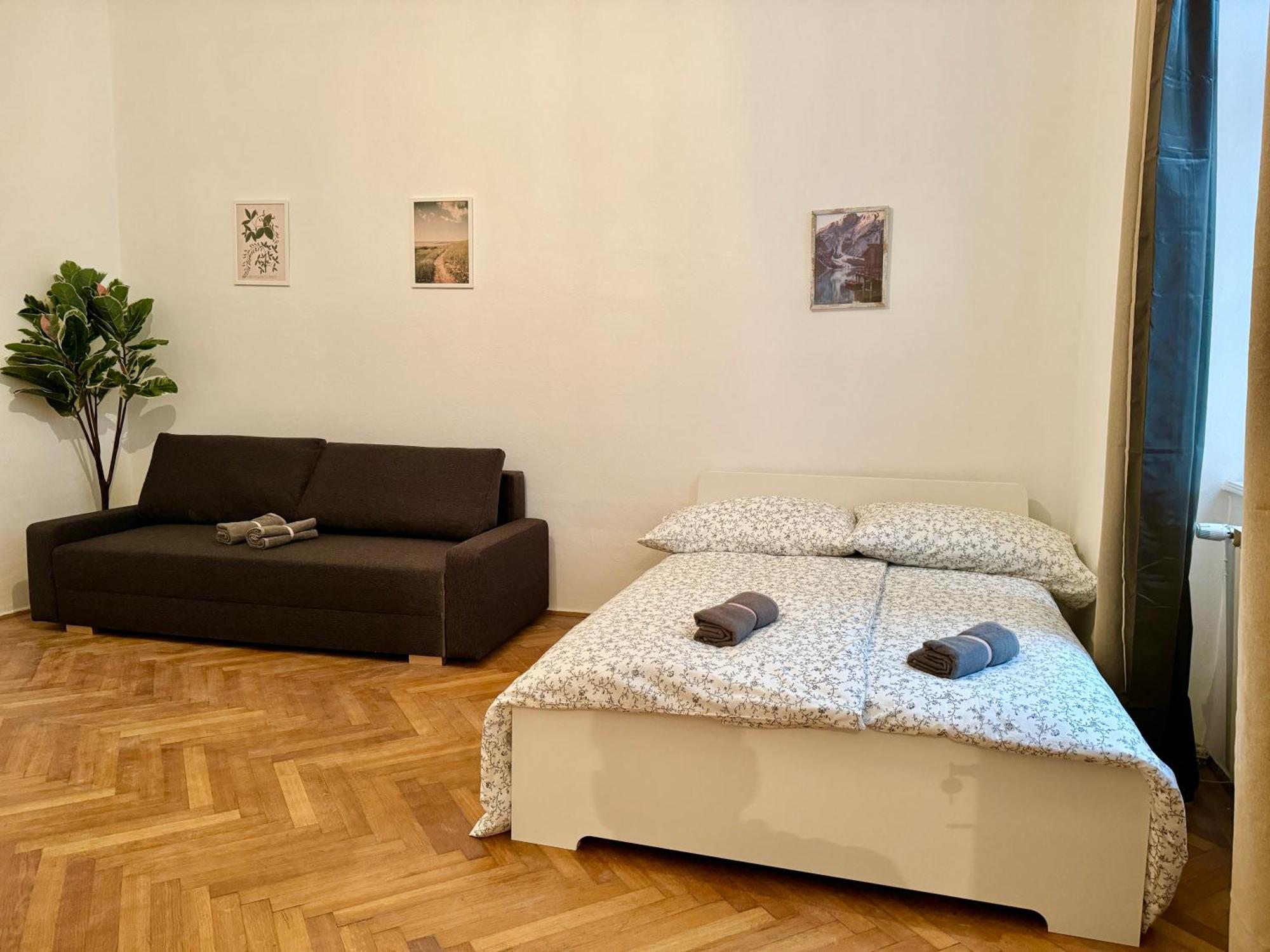 Spacious - 15 Min To Center * Wien